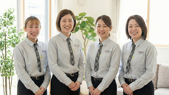 スタッフ紹介